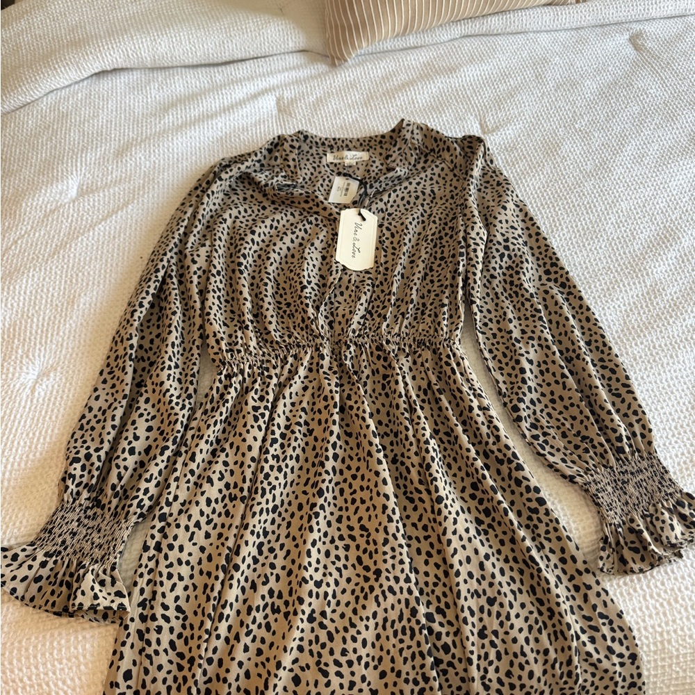 Vine & Love Leopard Print Casual Dress
